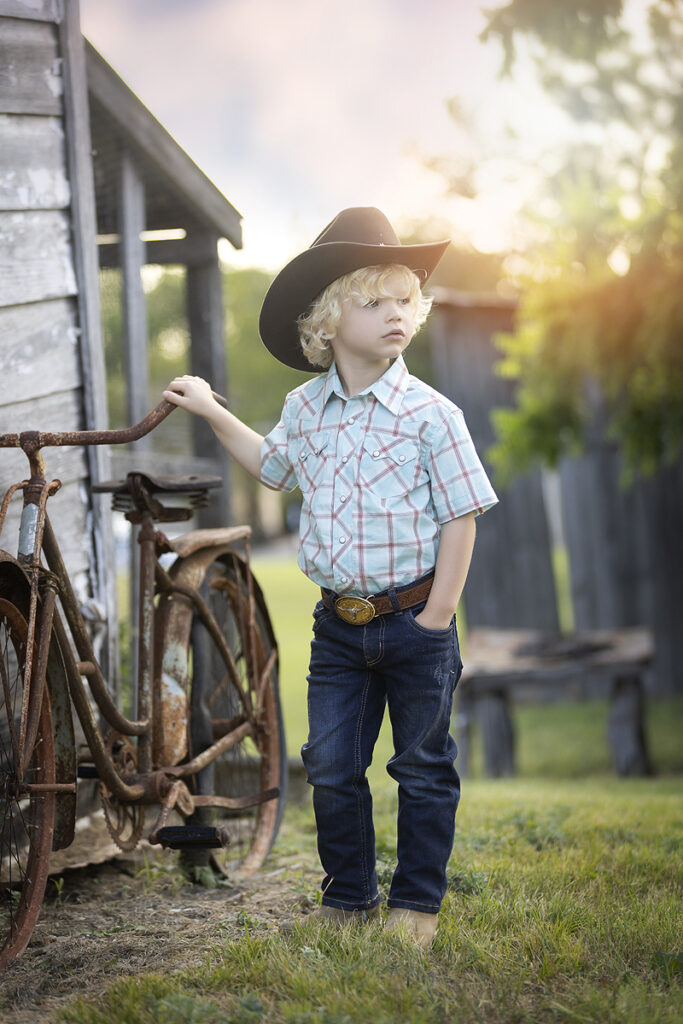 Dallas family at farm photo session
