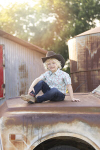 Dallas family at farm photo session