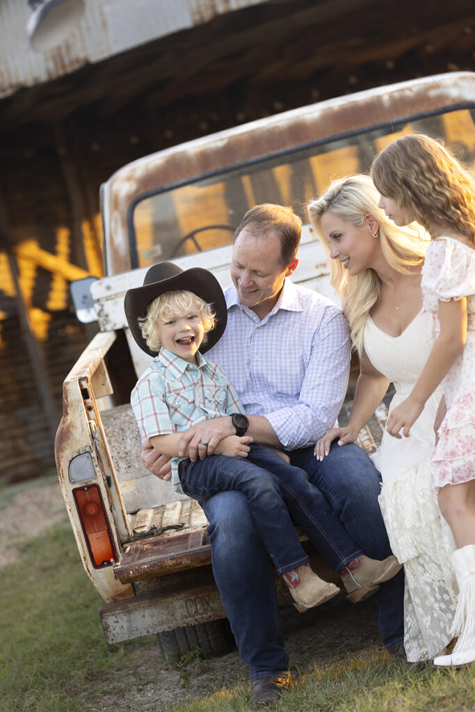 Dallas family at farm photo session